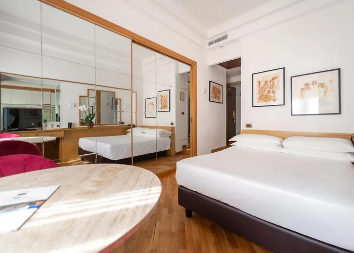 Hotel Oxford 4*